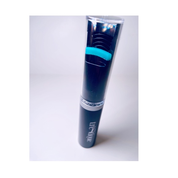 TRESTIQUE Good Vibes 2-in-1 Mascara and Curler Shade - Deep Black - Picture 5 of 9